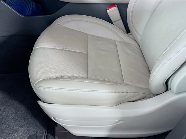 2022 Pristine White Metallic Tri-Coat Lincoln Aviator Reserve RWD SUV