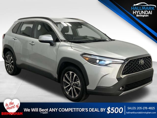 2024 Toyota Corolla Cross XLE