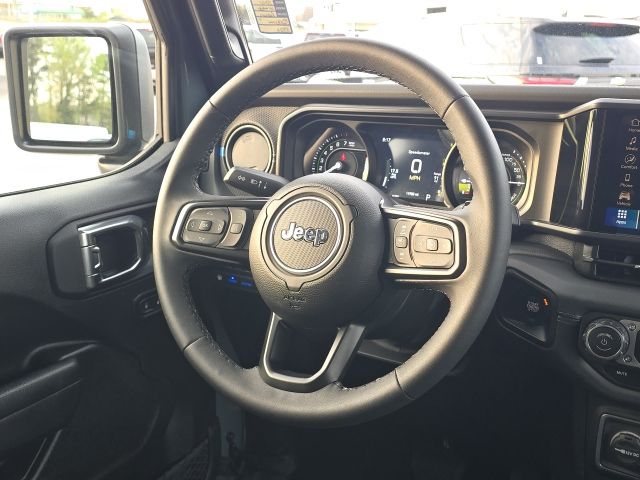 2025 Jeep Wrangler Rubicon 4xe:B02249