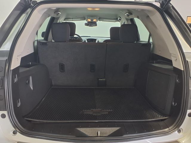 2017 Chevrolet Equinox LT - 8