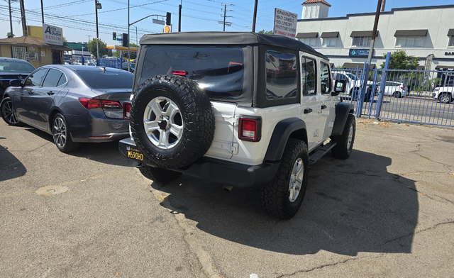 2018 Jeep Wrangler Unlimited Sport S 3