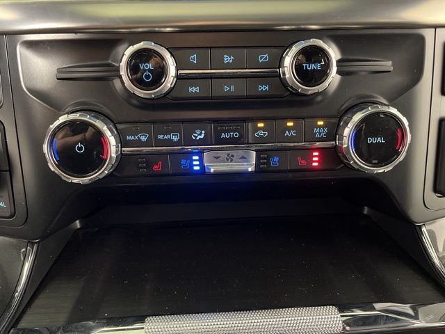 2023 Agate Black Metallic Ford F-150 Lariat 4X4 Truck