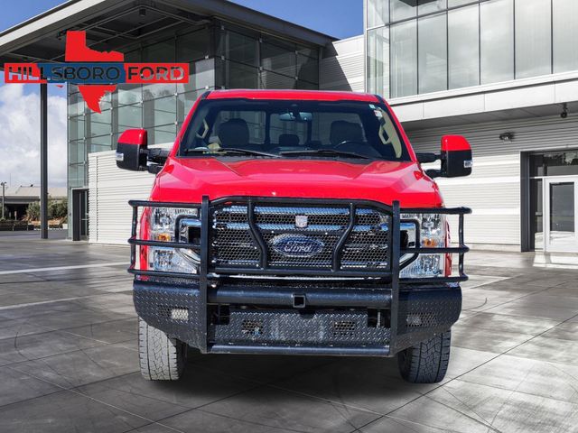 2022 Race Red Ford Super Duty F-250 SRW Lariat 4X4 Truck