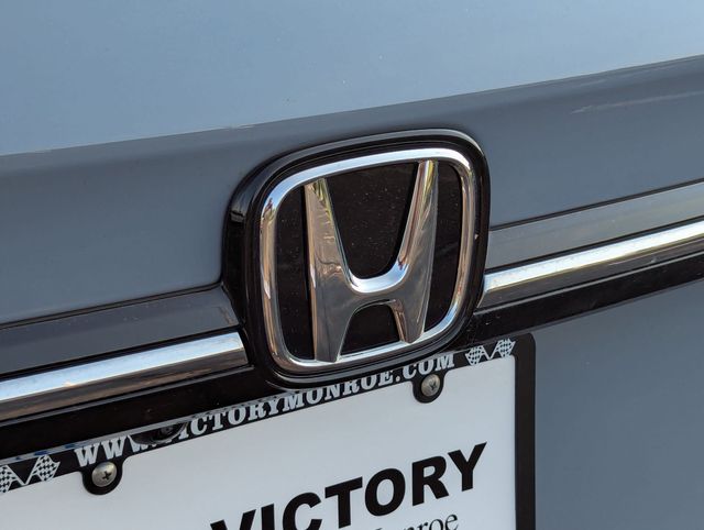 Certified Used 2024 Sonic Gray Pearl Honda Touring image 28
