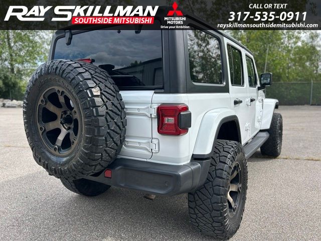 Used 2019 White Jeep Unlimited Sahara image 4
