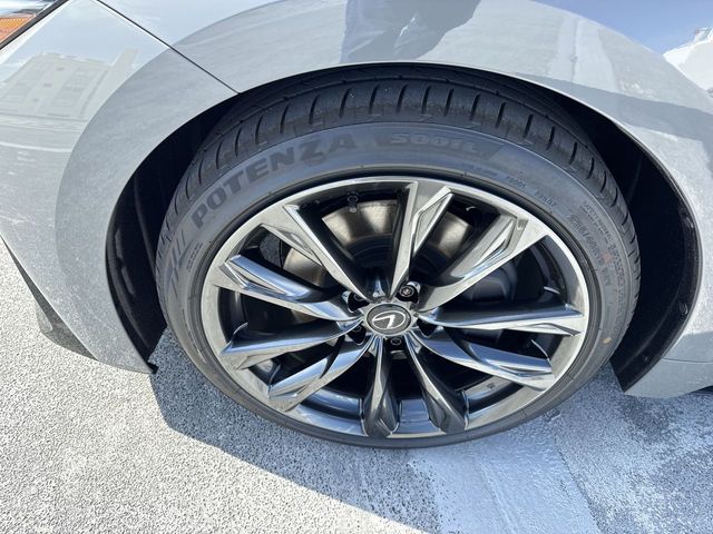 2025 Lexus LS - $44,988