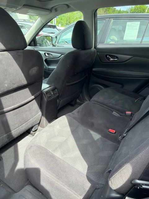 2016 Nissan Rogue SV Gray at Grove City Ford