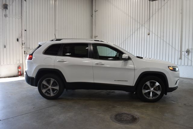 Used 2020 Jeep Cherokee Limited with VIN 1C4PJMDX1LD516813 for sale in Kansas City