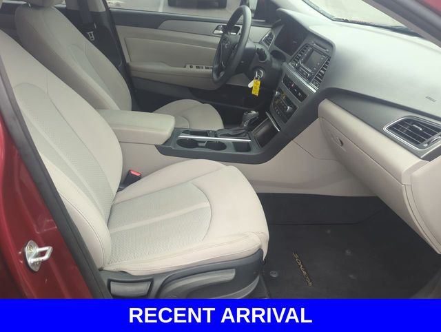 2015 Hyundai Sonata SE photo