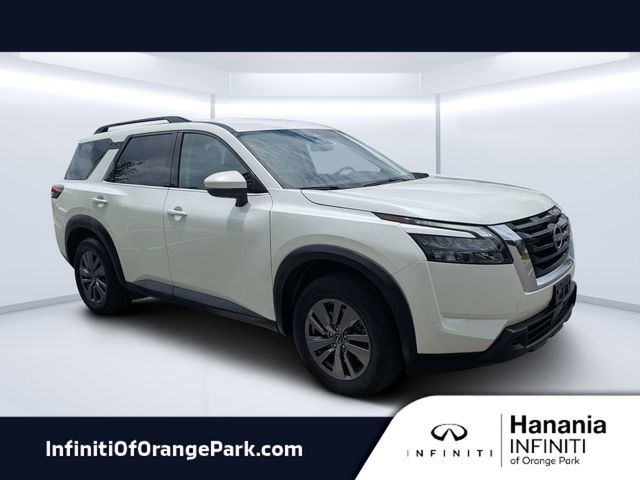 Pearl White Tricoat 2024 Nissan Pathfinder SUV / Crossover Front-Wheel Drive 9-Speed Automatic
