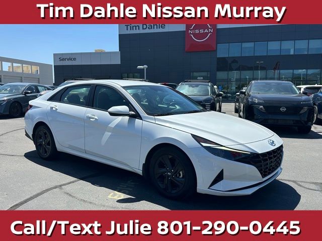 Quartz White 2023 Hyundai Elantra Sedan Front-Wheel Drive Continuously Variable Transmission
