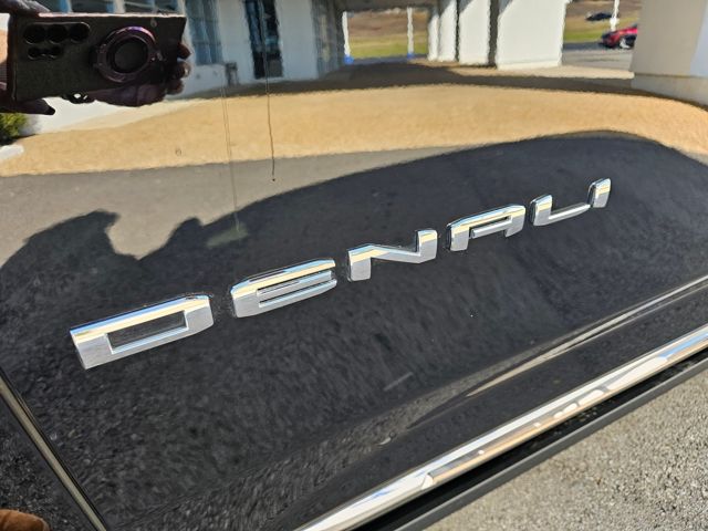 Used 2024 Black GMC Denali Ultimate image 10