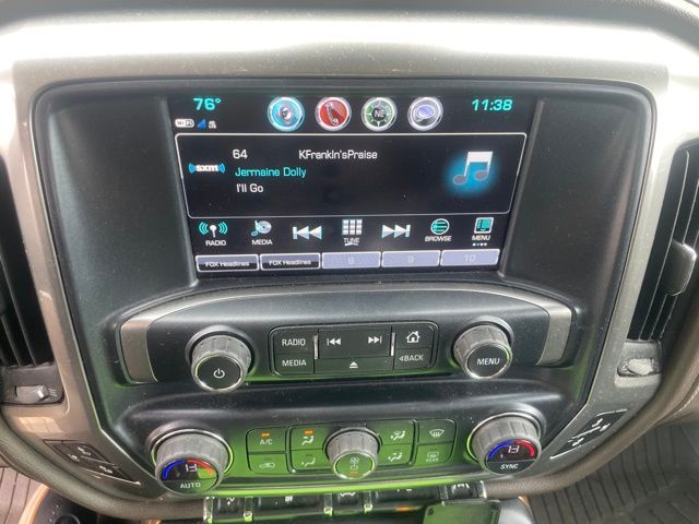 View vehicle photo 4