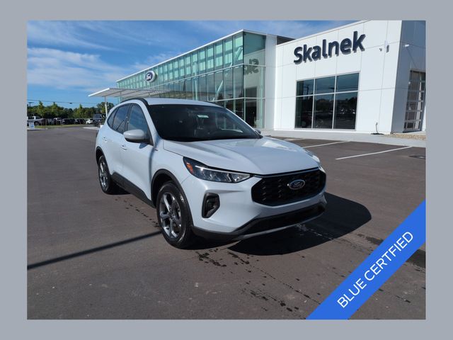 Silver Metallic 2025 Ford Escape SUV / Crossover All-Wheel Drive 8-Speed Automatic