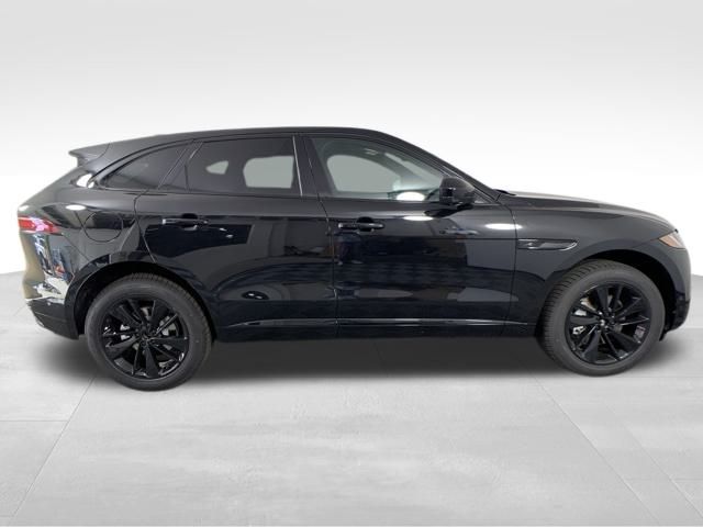 2024 Jaguar F-PACE P250 11