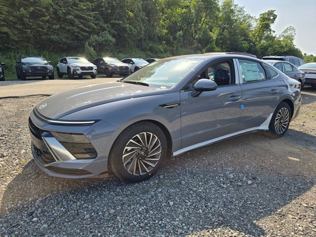 Sonata Hybrid SEL