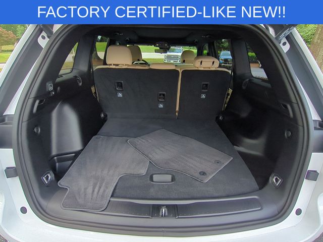 Used 2025 White Jeep Limited image 35