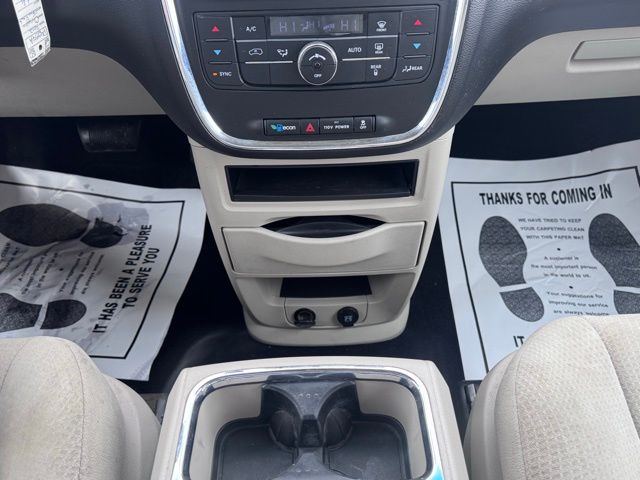 2012 Chrysler Town & Country Touring