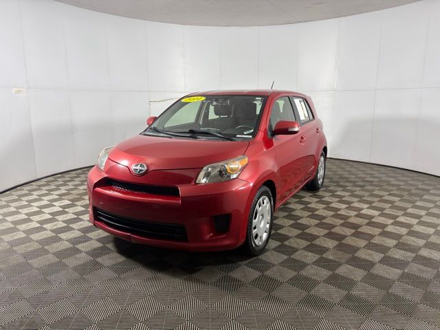 Barcelona Red Metallic 2014 Scion xD Base Hatchback Front-Wheel Drive 4-Speed Automatic Overdrive