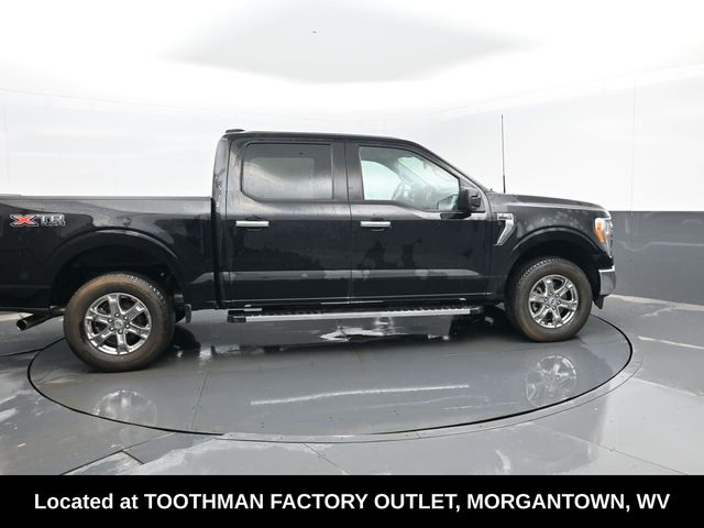 View vehicle photo 4