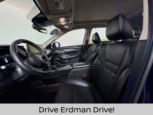 Used 2025 Nissan Rogue SUV