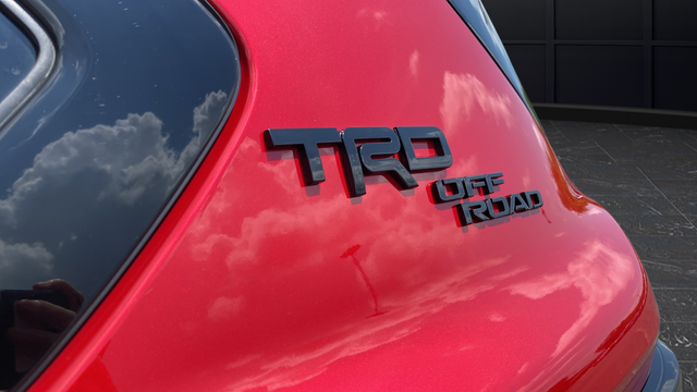 Used 2025 Red Toyota Platinum image 39