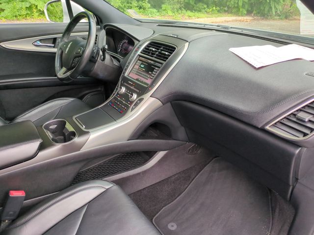 Used 2016 Silver Lincoln Reserve image 35