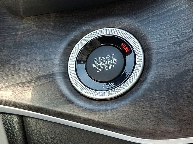 JeepGrand Cherokee L32