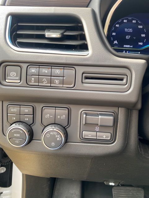 Used Car 2024 Chevrolet Suburban  Z71 For Sale Under $70,000 In San Antonio, Texas