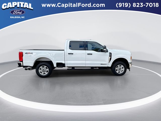 Certified Used 2025 Oxford White Ford XLT image 9