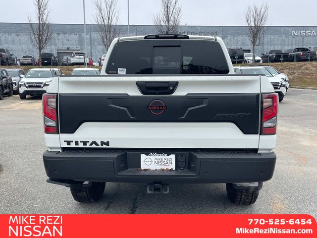 2024 Nissan Titan PRO-4X 3