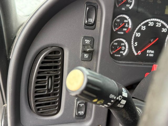 2014 Freightliner M2 Medium Duty