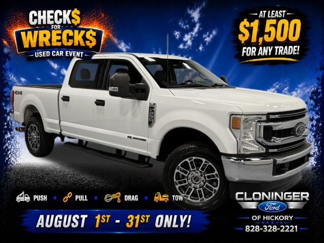 Oxford White 2022 Ford F-250 Super Duty Pickup Truck Four-Wheel Drive Automatic