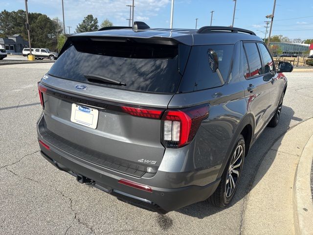 Certified Used 2025 Gray Ford ST-Line image 8