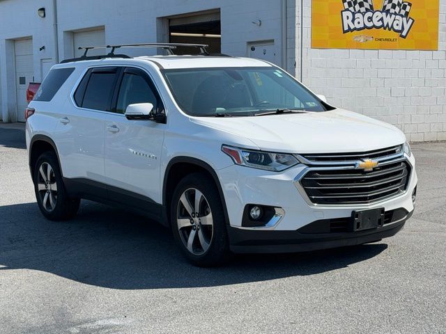 Summit White 2019 Chevrolet Traverse SUV / Crossover Four-Wheel Drive 9-Speed Automatic
