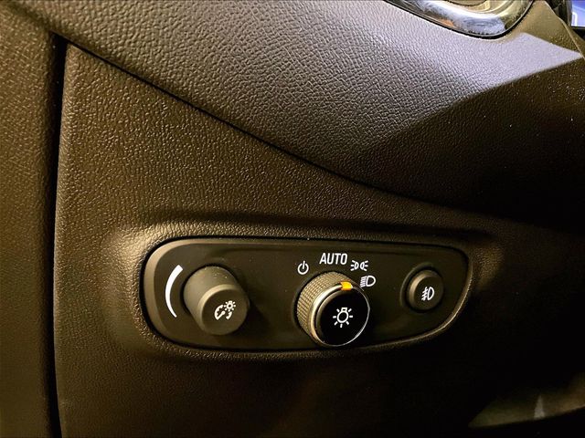 2021 Chevrolet Equinox LT Silver at Audi Porsche Sewickley