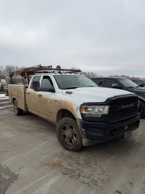 2020 RAM 3500 Chassis Tradesman Crew Cab 4WD