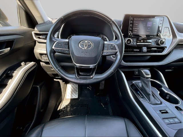 Used 2020 Toyota Highlander SUV