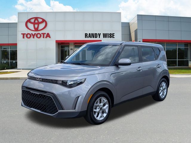 2025 Kia Soul - Image 1