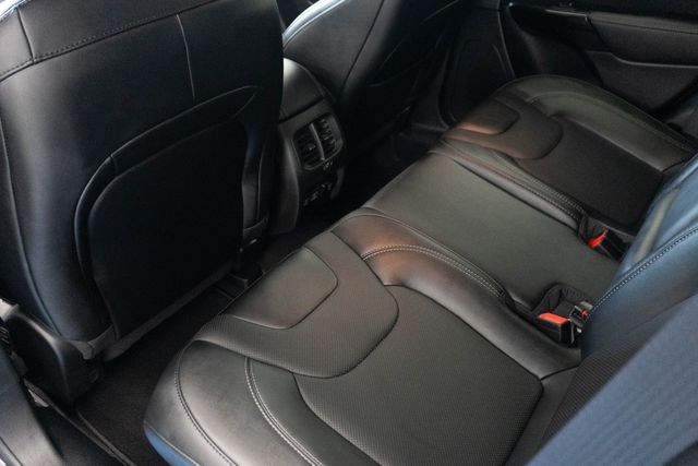 Used 2023 Jeep Cherokee SUV
