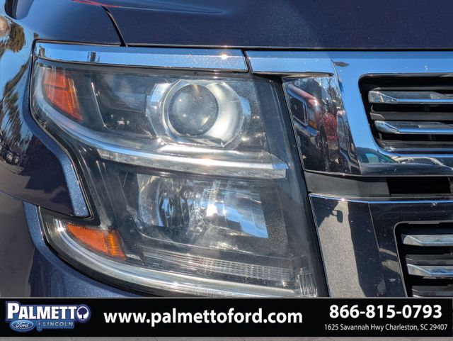 used 2018 Chevrolet Suburban car, priced at $24,900