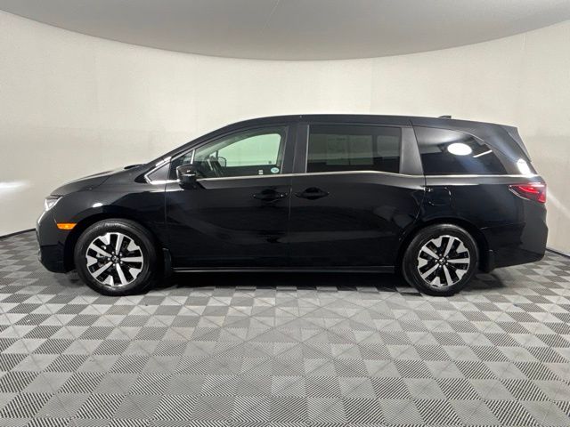 Used 2025 Honda Odyssey Van