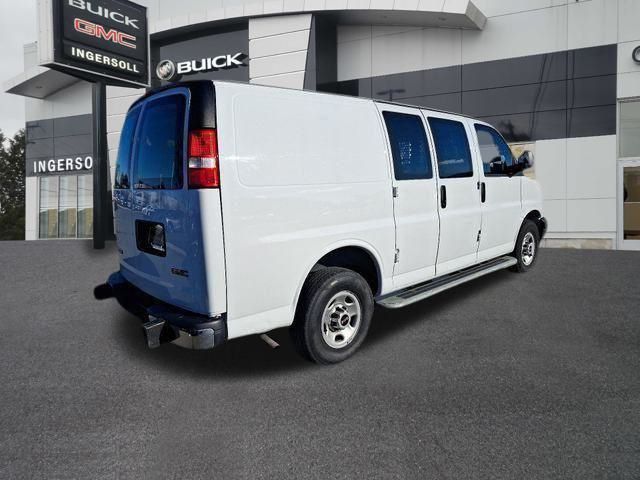 2022 GMC Savana 2500 Work Van 18