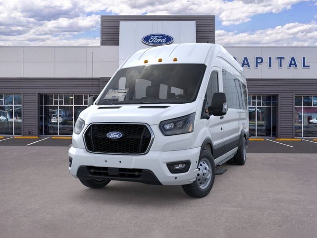 New 2026 White Ford XLT image 2
