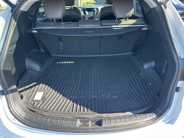 Used 2018 White Hyundai 2.4 Base image 42