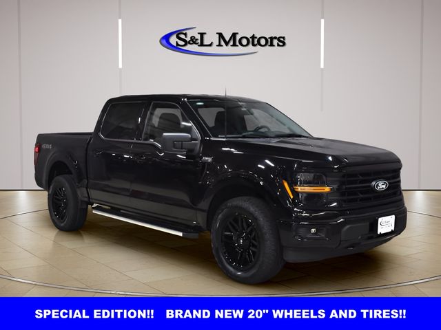 Agate Black Metallic 2025 Ford F-150 Pickup Truck Four-Wheel Drive Automatic