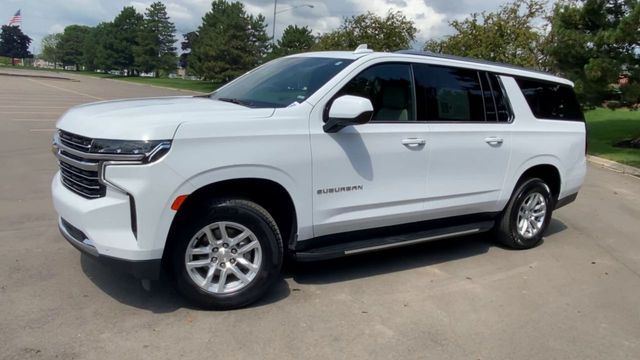 2023 Chevrolet Suburban LT 4