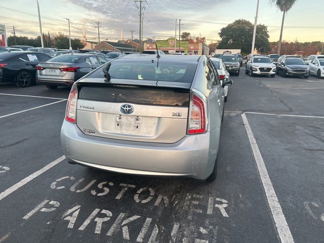 2013 Toyota Prius Two 15