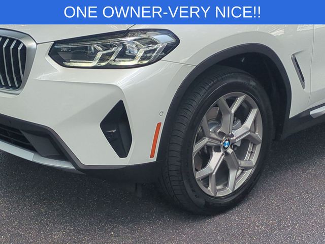 Used 2024 White BMW xDrive30i image 9