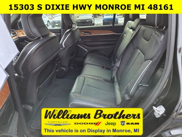 2023 Jeep Grand Cherokee L Summit - Diamond Black Crystal Pearlcoat exterior view 20